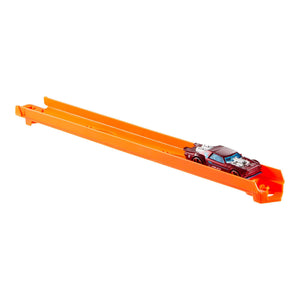 Hot Wheels Track Creator Starter Pack with 1:64 Scale Die-Cast Toy Vehicle, 10 Feet of Speed Snap Flex & Molded Tracks & 2 Adaptors
