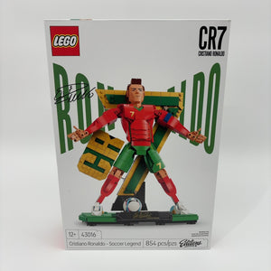 LEGO Editions Cristiano Ronaldo – Soccer Legend - Building Set for Boys & Girls, Ages 12+ - Collectible Soccer Gift with Plaque - Kids Bedroom or Shelf Decor - 43016