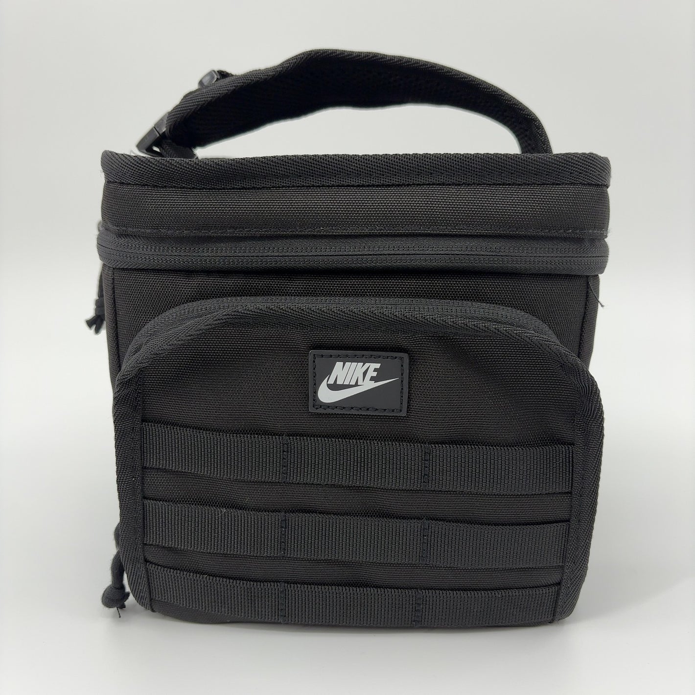 Nike Insulated Lunch Bag with Adjustable Shoulder Strap – Black - One Size