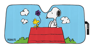 Plasticolor 002829R01 Peanuts Snoopy on Doghouse Front Windshield Accordion Sunshade