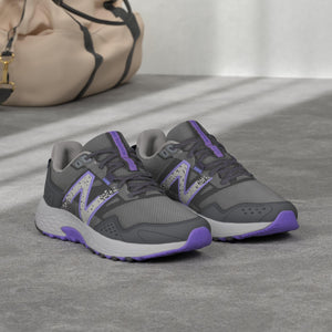 New Balance Women's 410 V8 Trail Running Shoe, Shadow Grey/Electric Indigo/Black, 6