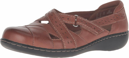 Clarks Women's Ashland Spin Q Slip-On Loafer, Tan, 9