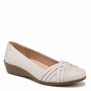 LifeStride Womens Incredible Ballet Flat, Bone, 8.5 US