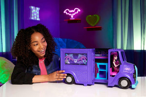 Monster High Draculaura Doll & Playset, Fangtastic Rockin’ Food Truck with Pullout Stage Transformation & 13+ Themed Accessories