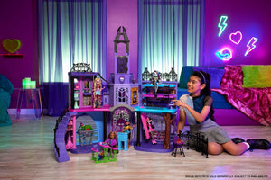 Monster High Doll House, Haunted High School Playset with 7 Play Areas & 35+ Storytelling Pieces Including Furniture & Accessories